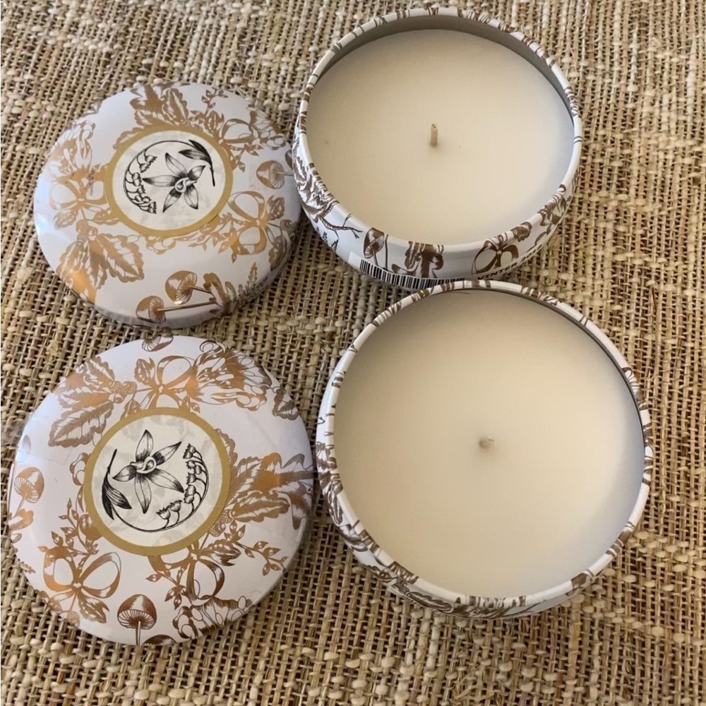 2 NEW VINTER 2018. The scent of frosty nights. Scented candle in metal tin